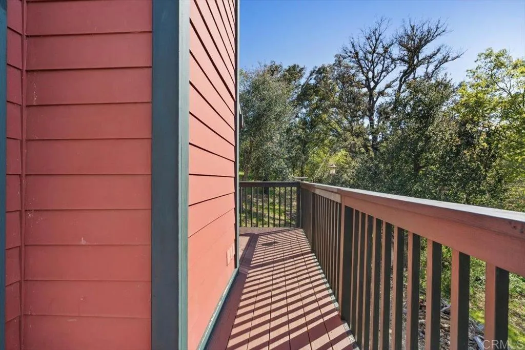https://cdn.realtyfeed.com/cdn/127/306429740/792f9c1df7f4498d0af86a1d99097e39.webp