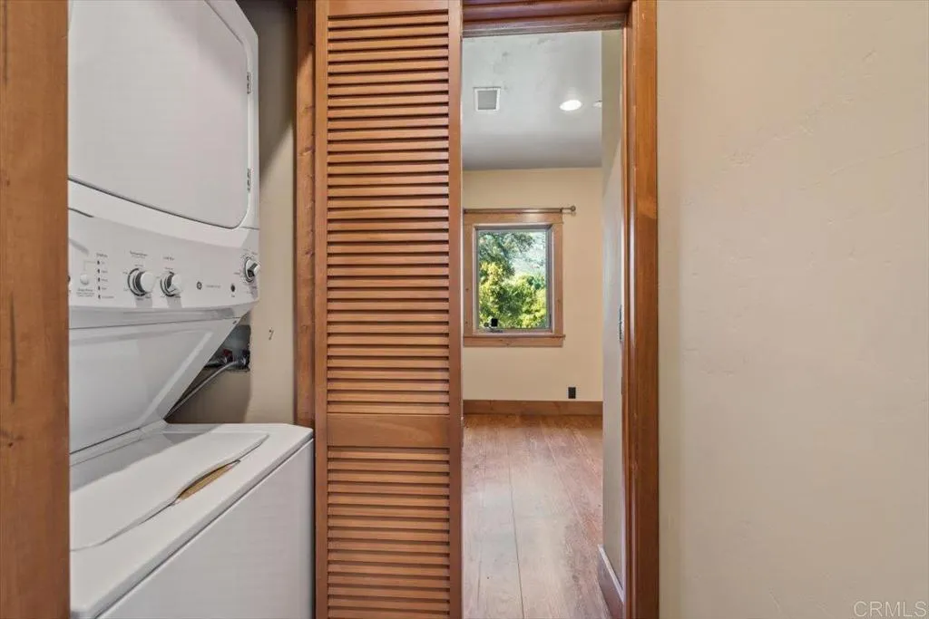https://cdn.realtyfeed.com/cdn/127/306429740/e683ba6b59c1ff6095ae11007a2e3042.webp