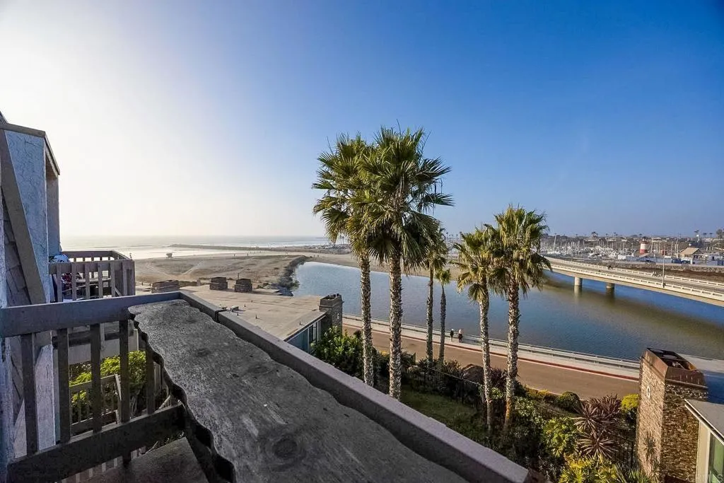 https://cdn.realtyfeed.com/cdn/127/306429886/610e2d9020086873451db425a74a8b7c.webp