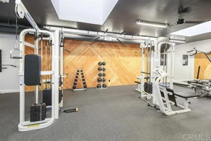 https://cdn.realtyfeed.com/cdn/127/306429886/c517a91bef3c4245b6d6e585310d0b35.webp