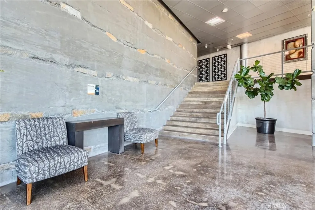 https://cdn.realtyfeed.com/cdn/127/306429986/293de05afd78e450e0b3b0583c89cf97.webp