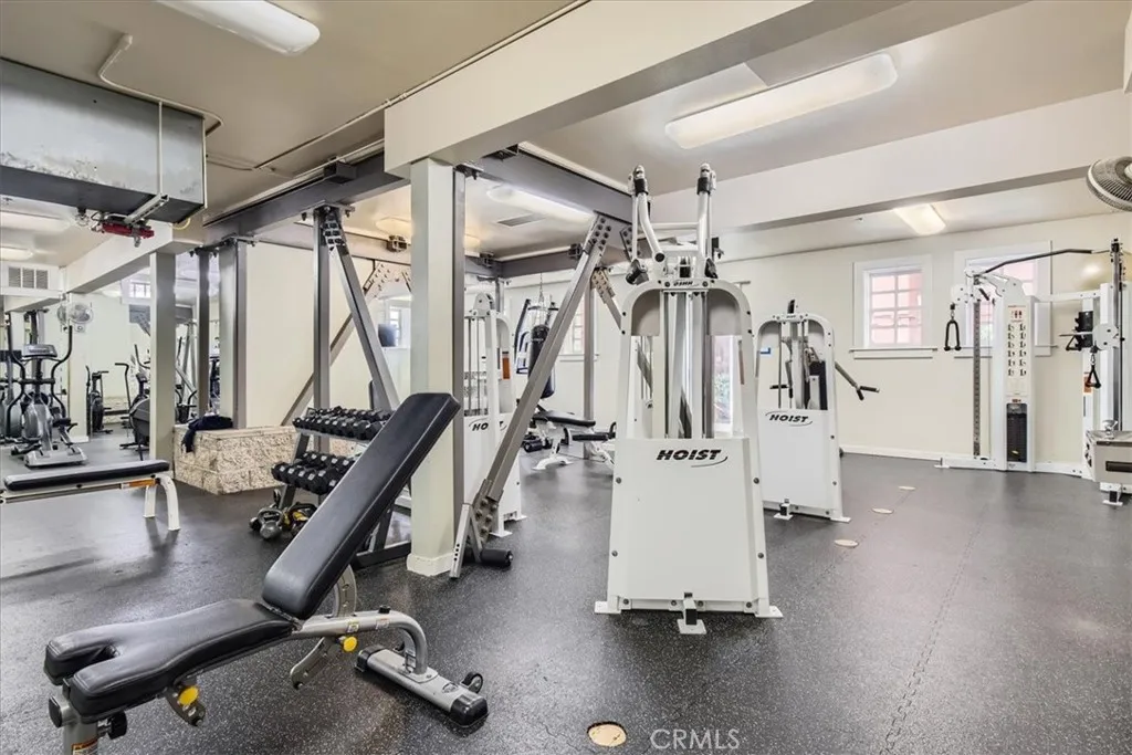 https://cdn.realtyfeed.com/cdn/127/306429986/5eecc70cd24e253bfd8573f4738f7fd7.webp