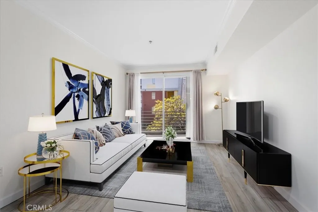 https://cdn.realtyfeed.com/cdn/127/306429986/b0289430e66f1ee668b63557e4dc631c.webp