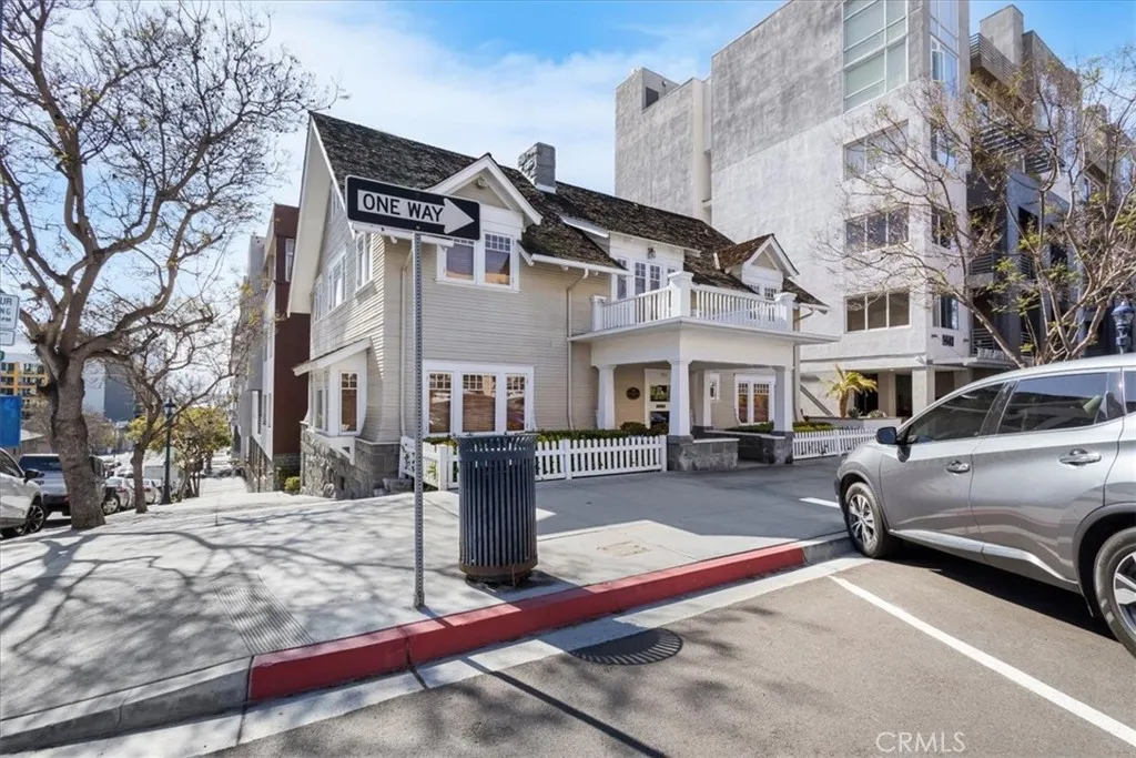 https://cdn.realtyfeed.com/cdn/127/306429986/cbb3d916488c9b415599cf6d050958a0.webp
