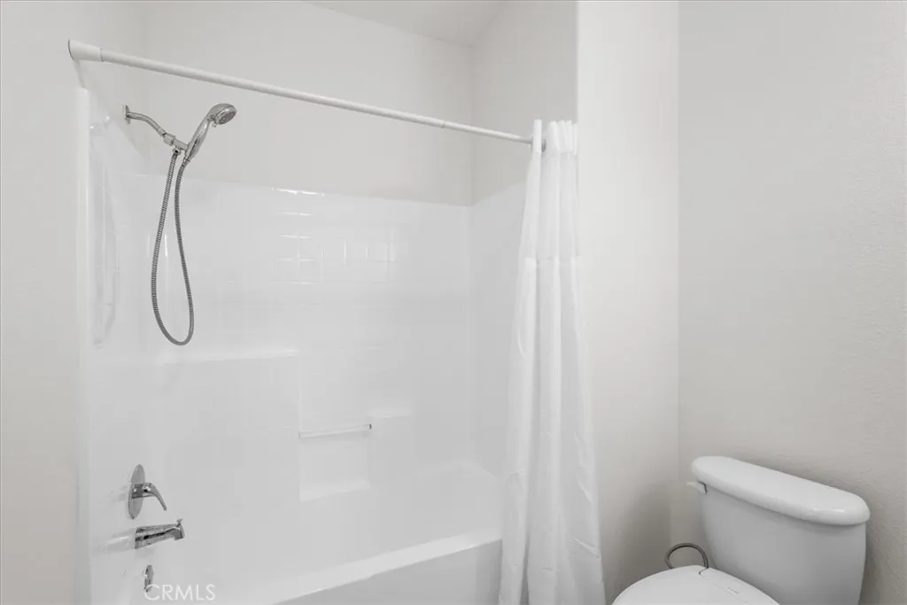 https://cdn.realtyfeed.com/cdn/127/306429986/fbce1ea1a0882fc8e7de3106a7da6146.webp