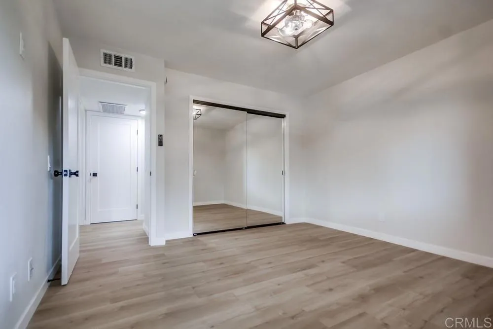https://cdn.realtyfeed.com/cdn/127/306430005/9e652345d84c5d176a2aba72fa77cf1e.webp