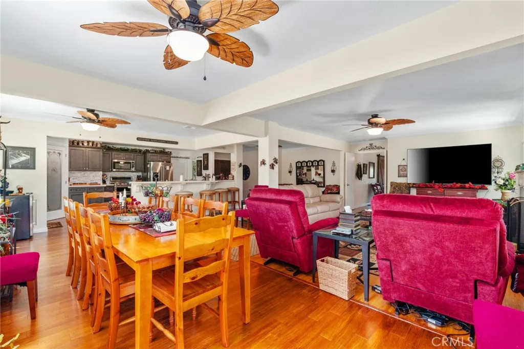 https://cdn.realtyfeed.com/cdn/127/306430288/74830ed2b21e6d3a9ab5ae81b60535c5.webp