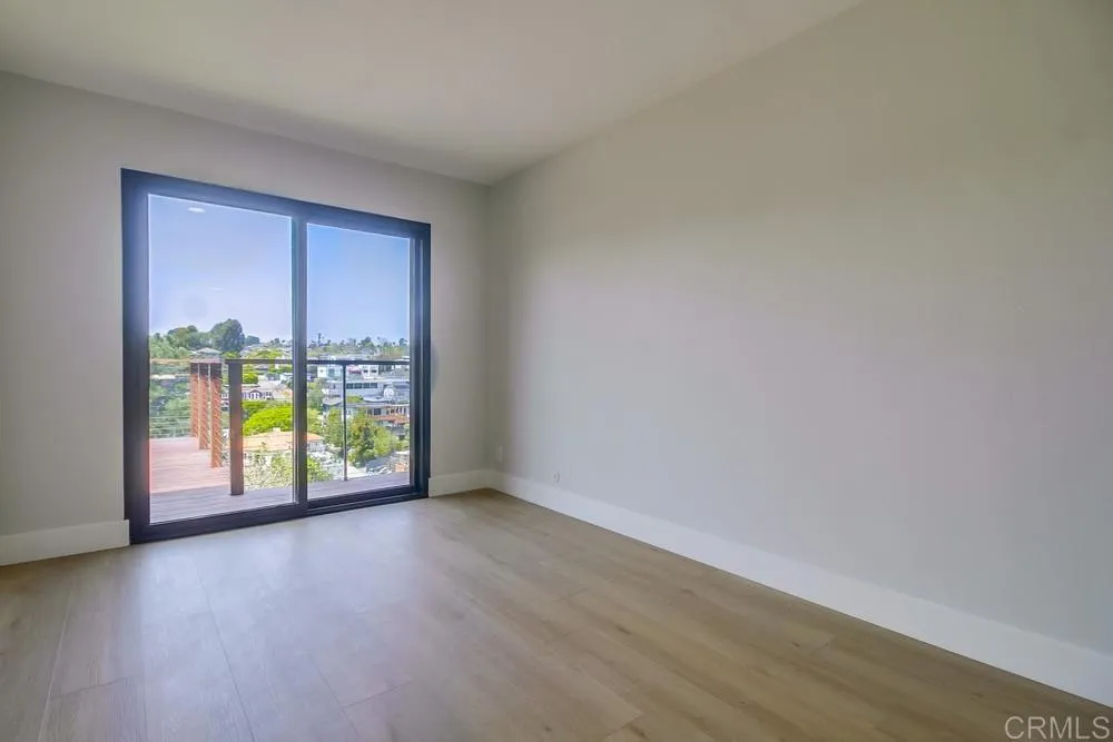 https://cdn.realtyfeed.com/cdn/127/306430360/7914ba28b51848d810ccb6c92c1bee9d.webp