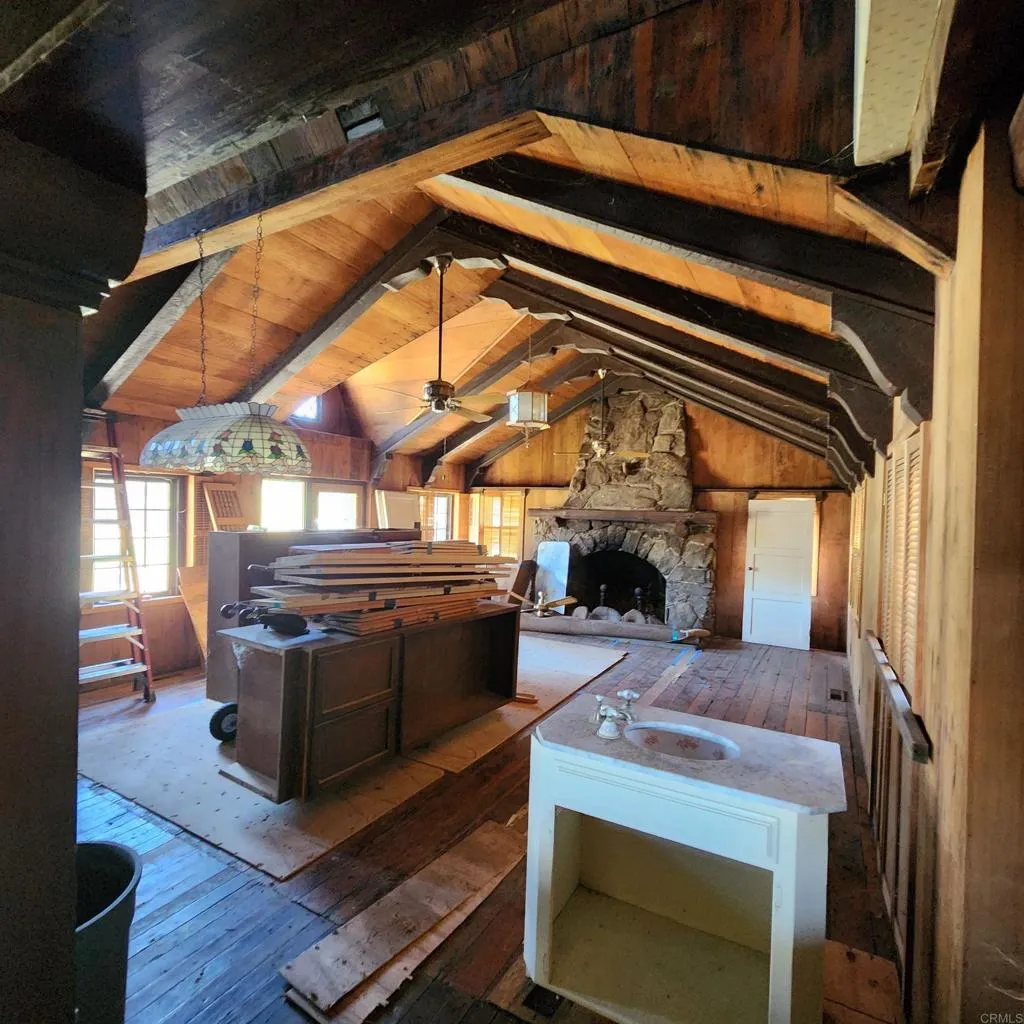 https://cdn.realtyfeed.com/cdn/127/306430496/a30e0739dfe9182e033546d7c81e5c89.webp