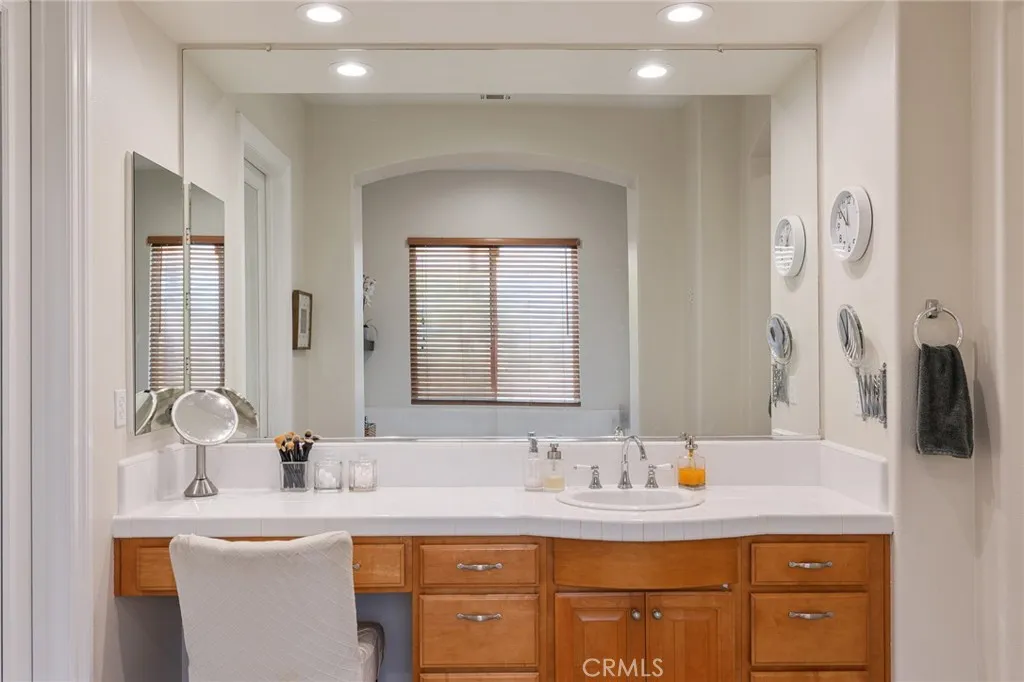 https://cdn.realtyfeed.com/cdn/127/306430820/24ae843aeb8e10508ab0e9ee44cfede4.webp