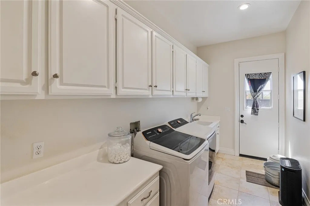 https://cdn.realtyfeed.com/cdn/127/306430820/720b12ab373f446511ec0a65c77ba910.webp