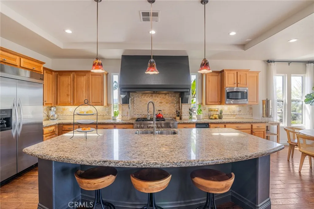 https://cdn.realtyfeed.com/cdn/127/306430820/b3912a85a52a21e7e1d99679c8f3986a.webp