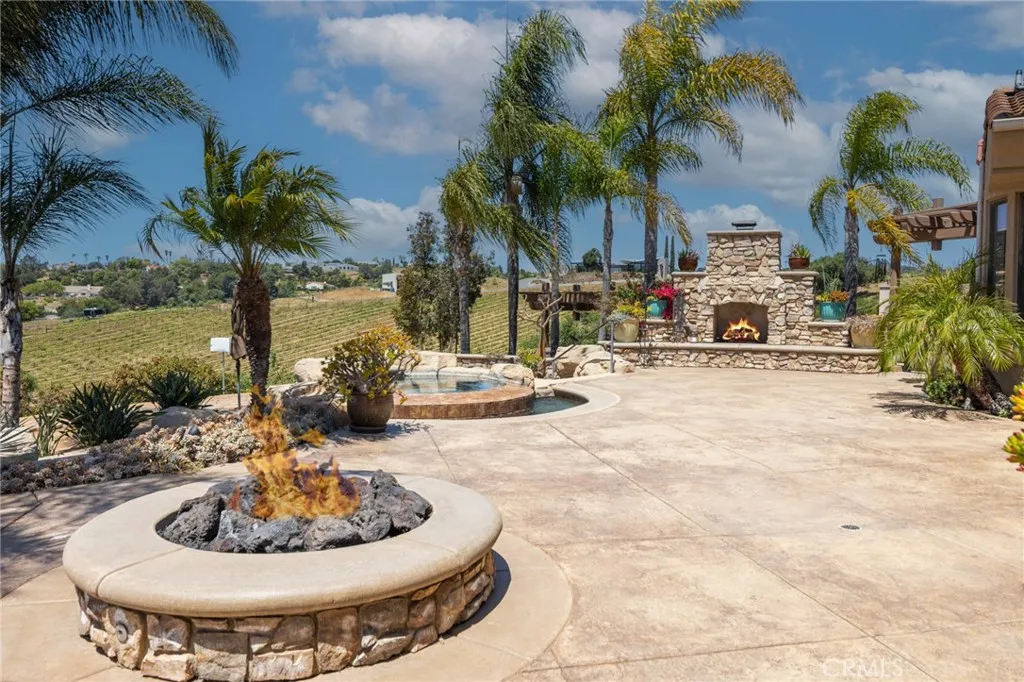 https://cdn.realtyfeed.com/cdn/127/306430820/b81a731e86b78b4c54ec910f3b66e015.webp