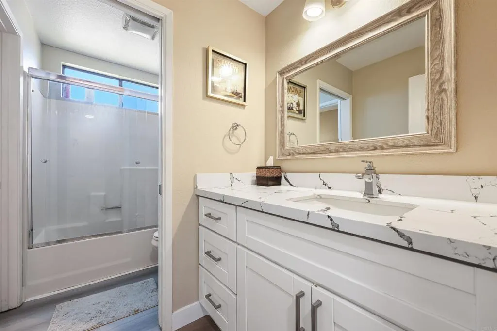 Photo #6: PTP2503208 Listing 