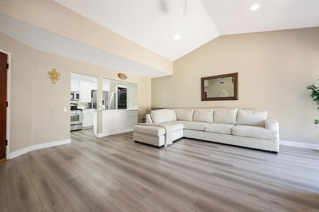 https://cdn.realtyfeed.com/cdn/127/306430876/5334b7ef38f6cfde1b3fd2f768569a11.webp