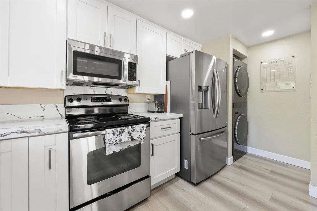 https://cdn.realtyfeed.com/cdn/127/306430876/b58c2ec1d32bdd2d6c97a247996e5a37.webp