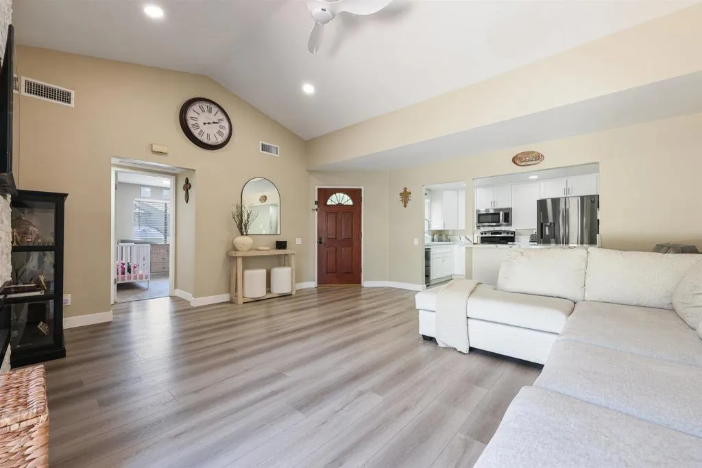 https://cdn.realtyfeed.com/cdn/127/306430876/bb9c77e686f893a94f8f7357684c3b29.webp