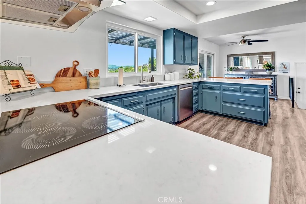 https://cdn.realtyfeed.com/cdn/127/306430940/24ea2c021bd1dfb98f7267f7d992fefc.webp