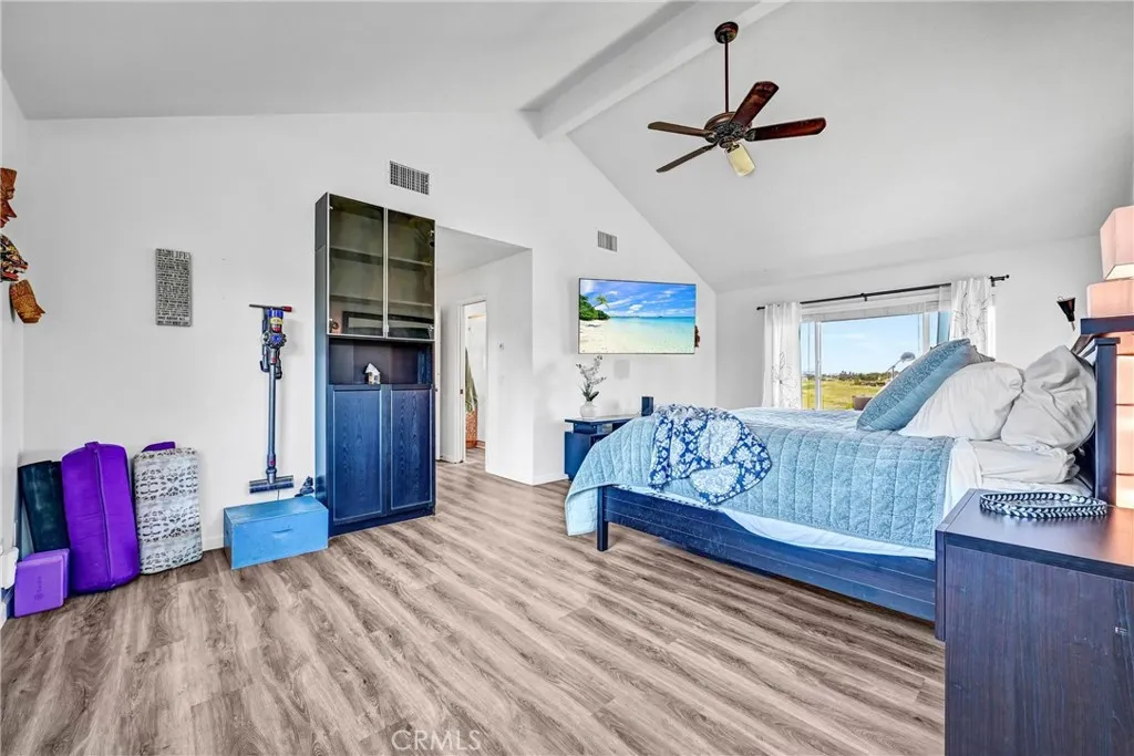 https://cdn.realtyfeed.com/cdn/127/306430940/827ffb68cac13e406fac350cdb21bb5d.webp