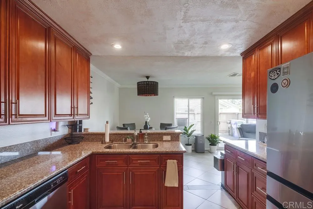 https://cdn.realtyfeed.com/cdn/127/306430949/4b7cdb0988cb6c39dd2162353ffbd3e4.webp