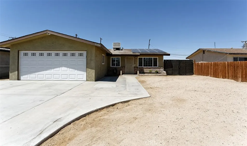 35724 Frontier Avenue, Yermo, Ca 92398 - Photo 3 of 25, Yermo, CA