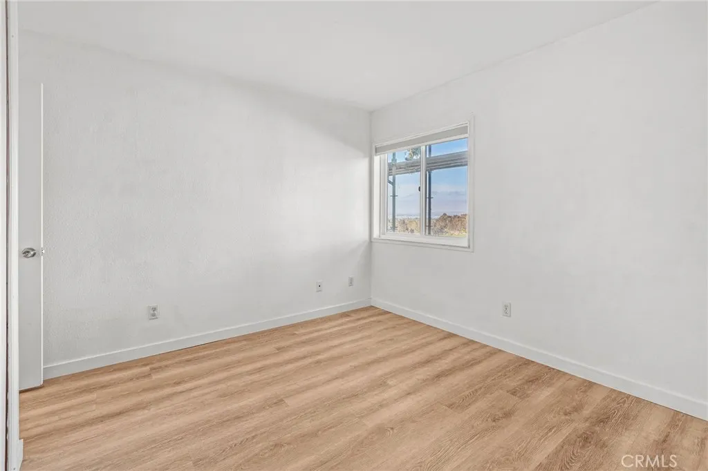 Photo #17: OC25097212 Listing: Photo #17