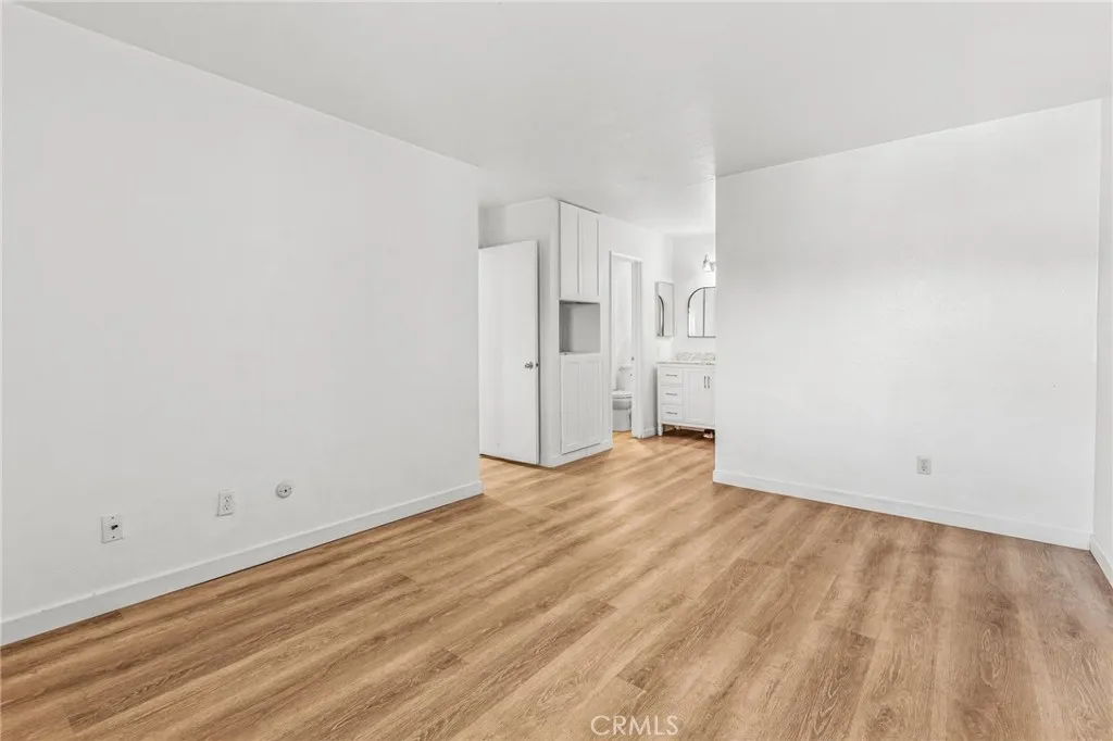 https://cdn.realtyfeed.com/cdn/127/306431086/f1a0e6ae8334f09c74a64a0b20015798.webp