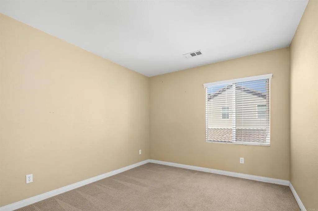 https://cdn.realtyfeed.com/cdn/127/306431197/2cc67e77b0289637eb90a994d7fbd359.webp