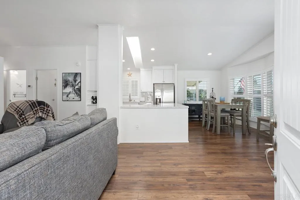 https://cdn.realtyfeed.com/cdn/127/306431291/d8b792ebc3244d955ba4b74a87c9c3cc.webp