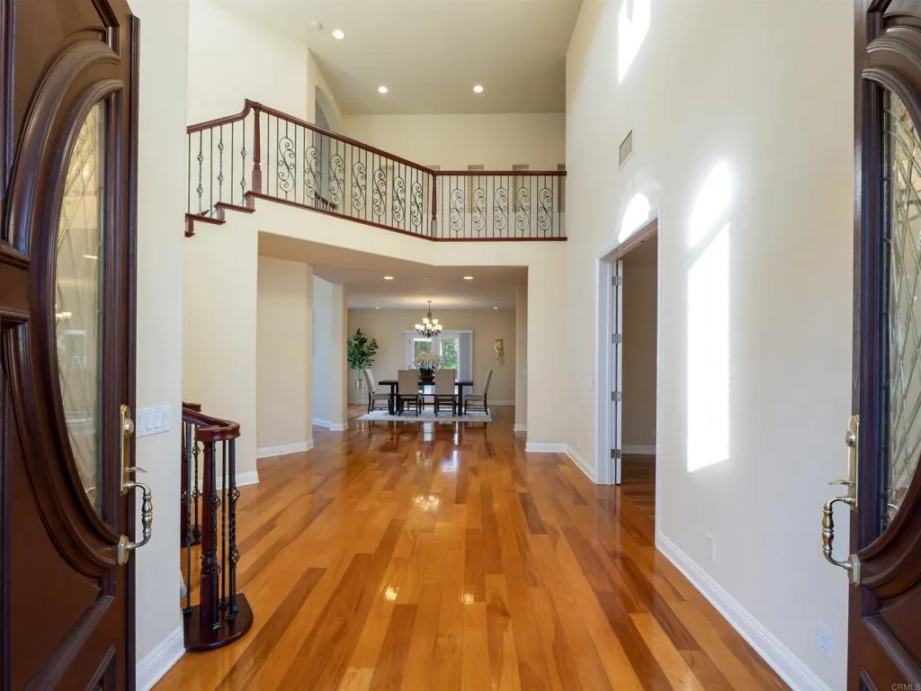 https://cdn.realtyfeed.com/cdn/127/306431337/2bdb889f7f82348a8d39b8f254e71e0d.webp