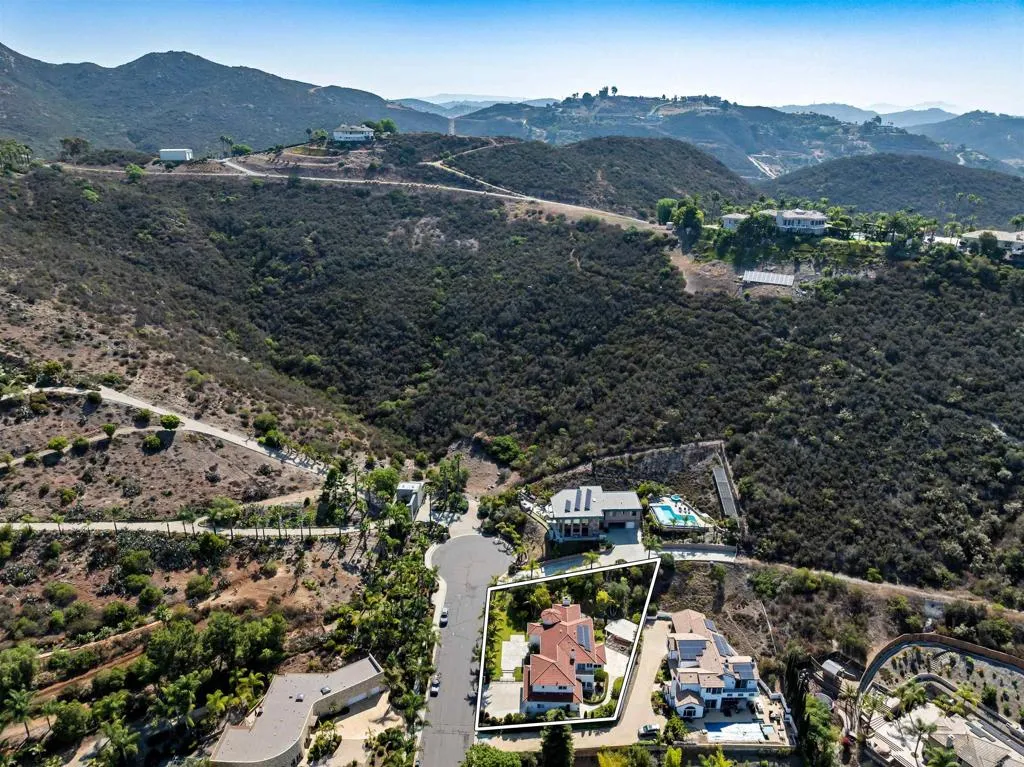 https://cdn.realtyfeed.com/cdn/127/306431337/96c1ba4dd995c6e76409fb15a5c08810.webp