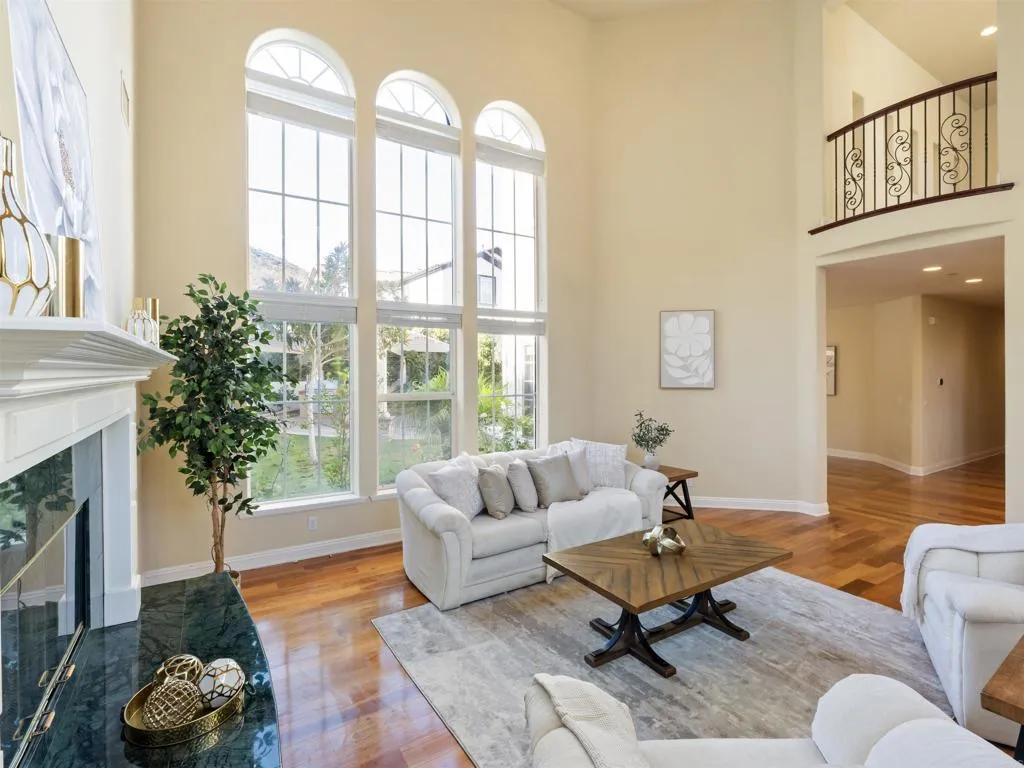 https://cdn.realtyfeed.com/cdn/127/306431337/975f3e1f846e172f1588ffc64b7944c2.webp