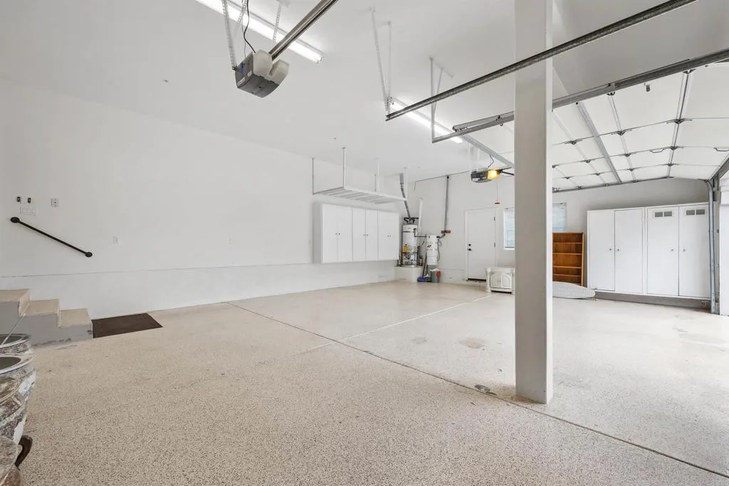 https://cdn.realtyfeed.com/cdn/127/306431337/caa6cae3c9a82a6dce2676787167a221.webp