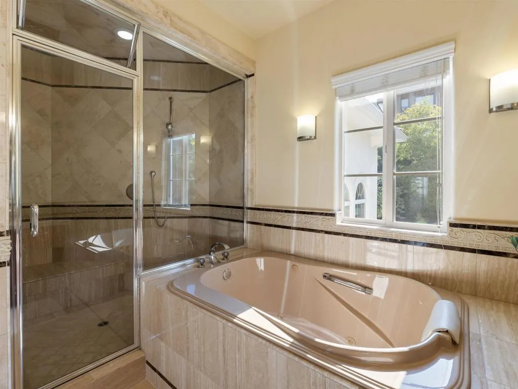 https://cdn.realtyfeed.com/cdn/127/306431337/ff871e0086172782314b6fbb9ac2bfee.webp