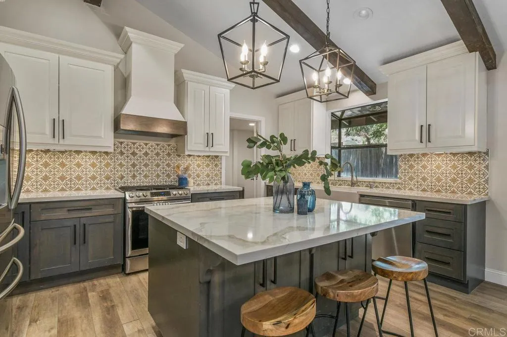 https://cdn.realtyfeed.com/cdn/127/306431651/62735b6e42ce38f1e0878e06683b3fa0.webp
