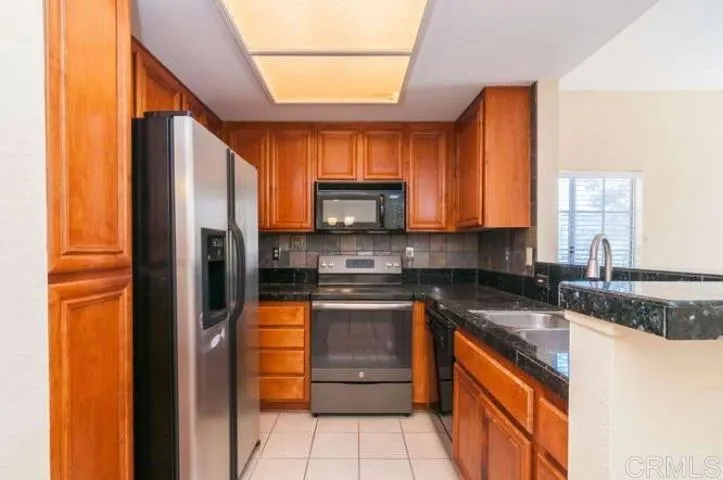 Photo #5: PTP2503228 Listing 