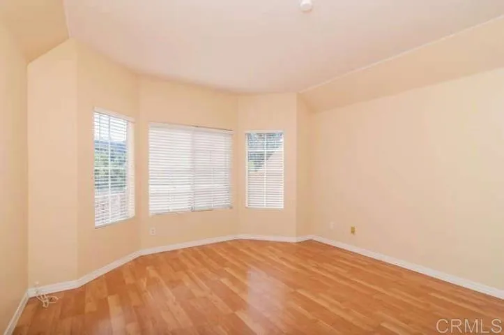 https://cdn.realtyfeed.com/cdn/127/306431664/61eae068ed6f6dc89bf66cf07baaf825.webp