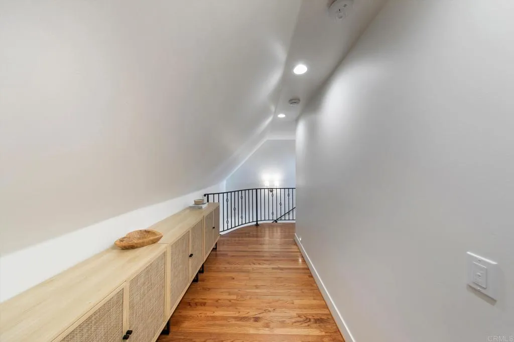https://cdn.realtyfeed.com/cdn/127/306431927/8ea9bdfb21051010f36ab3da9f376da5.webp
