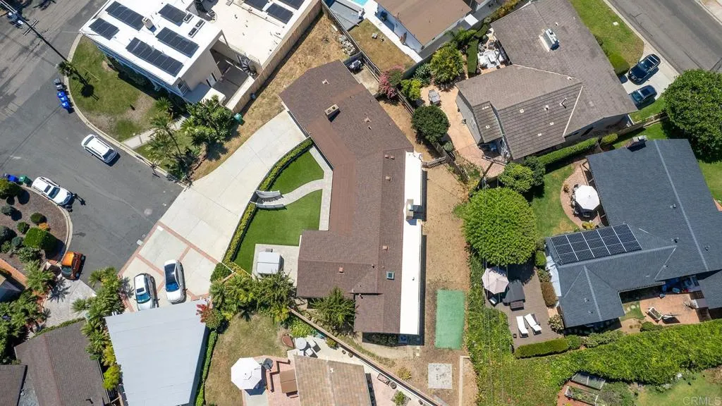 https://cdn.realtyfeed.com/cdn/127/306432189/2c49ec8454220e33d3abcaef18acb6c6.webp