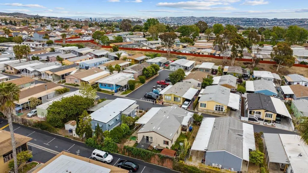 https://cdn.realtyfeed.com/cdn/127/306432201/3c4c9d30a304c9e532286a1aab894e39.webp
