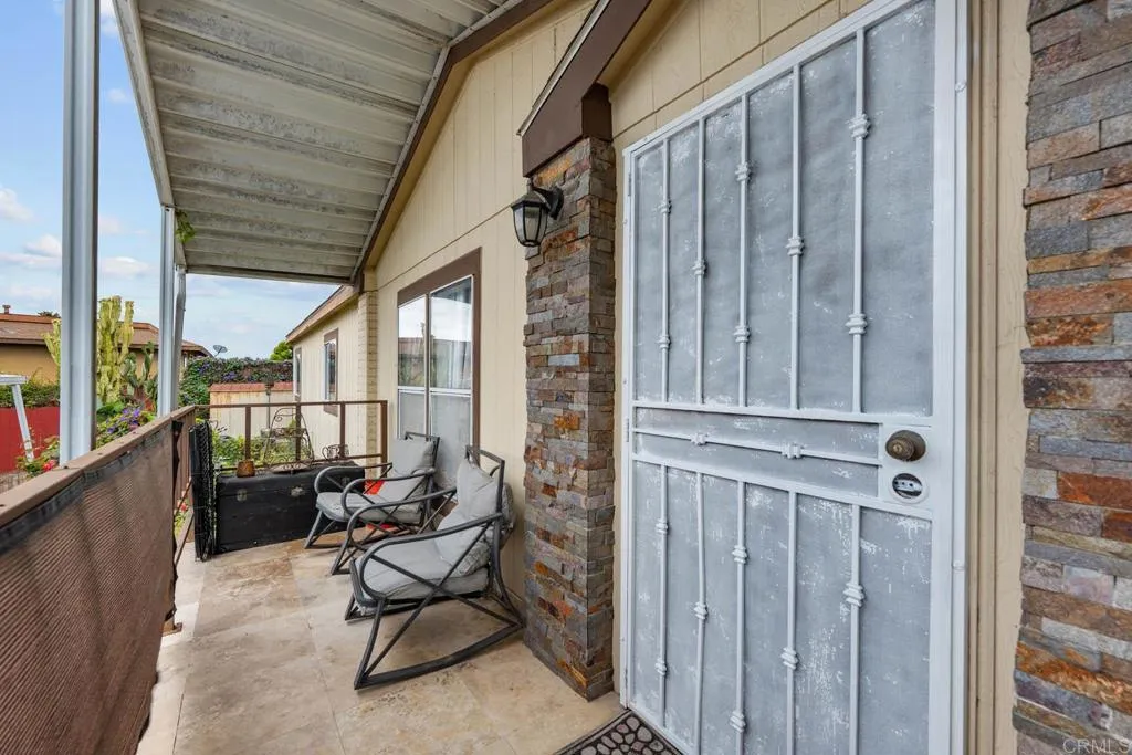 https://cdn.realtyfeed.com/cdn/127/306432201/8f6fd27b8d6225d6c7823585708bd40a.webp