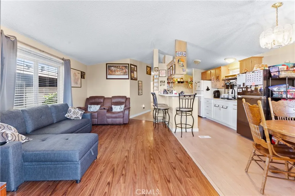10001 W Frontage Unit 188, South Gate, Ca 90280 - Photo 4 of 27, South Gate, CA