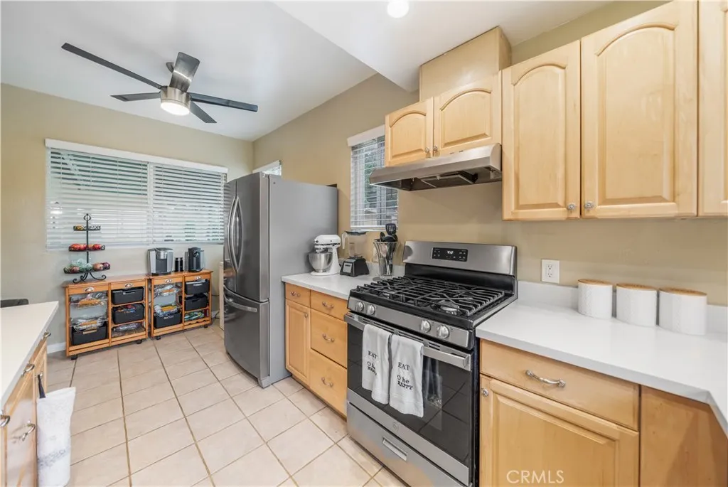 https://cdn.realtyfeed.com/cdn/127/306432557/aa557bf64c36796bb2e21cc182732cb0.webp
