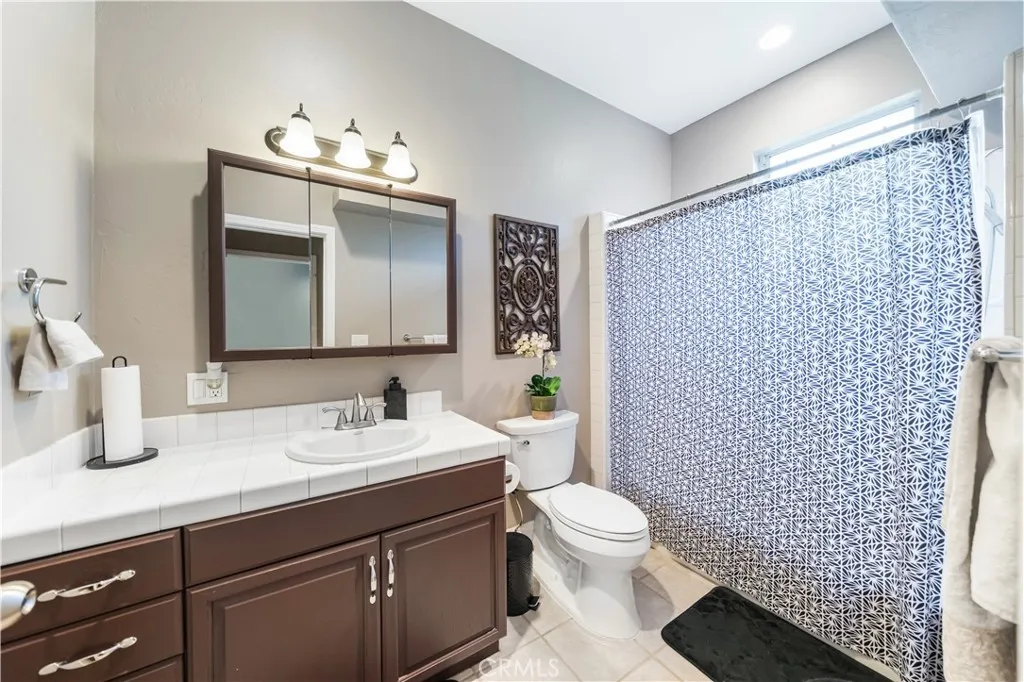 https://cdn.realtyfeed.com/cdn/127/306432557/c3d61fae3ee86f3a0d490c7a59fbf337.webp