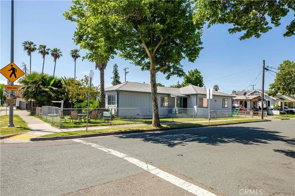 480 E Monterey Avenue, Stockton, Ca 95204