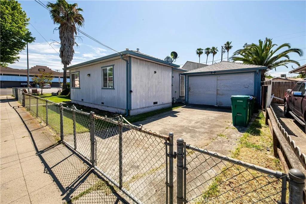 480 E Monterey Avenue, Stockton, Ca 95204 - Photo 5 of 42, Stockton, CA