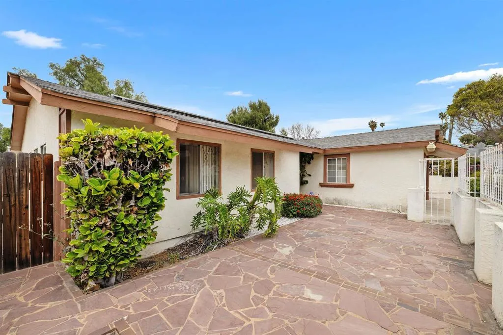 https://cdn.realtyfeed.com/cdn/127/306433026/1c07809b0505f2d15e8aecf841fe303a.webp