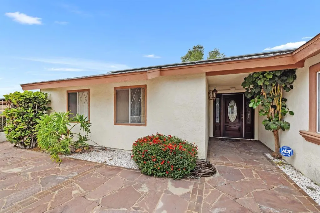 https://cdn.realtyfeed.com/cdn/127/306433026/35979fc80df7006bea39e77e44d4114e.webp