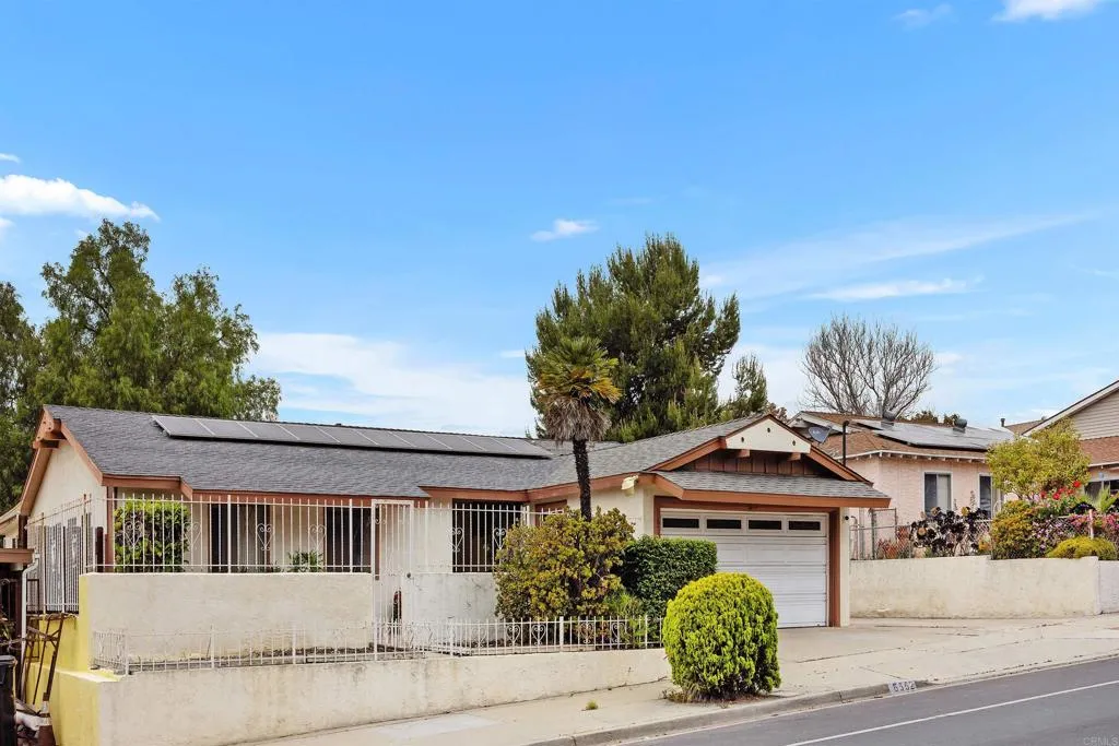https://cdn.realtyfeed.com/cdn/127/306433026/40ac901cfe2e91a1f97d0df5e5b11565.webp