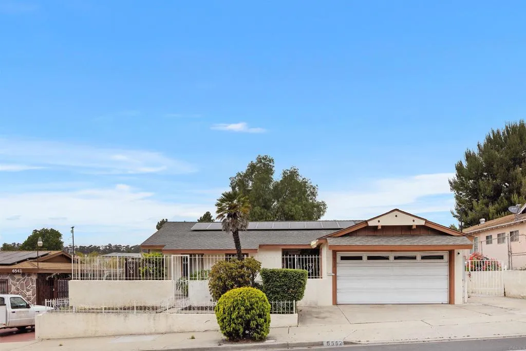 https://cdn.realtyfeed.com/cdn/127/306433026/8a3b723288a327e0e4aefde68da12f87.webp